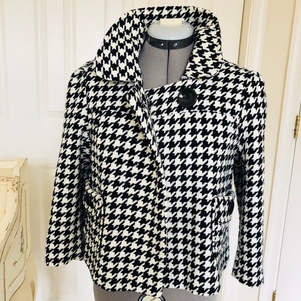 Black and white patterned blazer, M